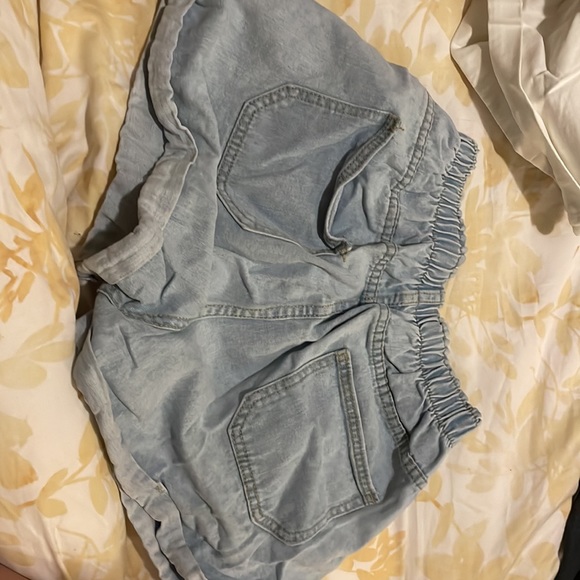 Old school high waisted denim shorts - Picture 2 of 2